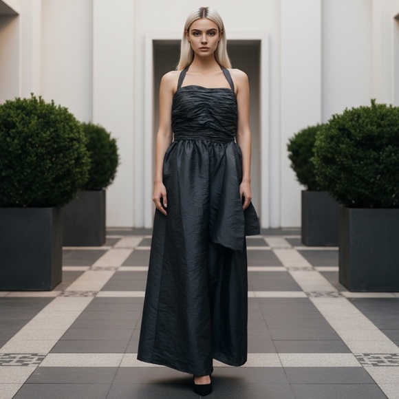 Donna Karan Dresses & Skirts - Donna Karan Black Maxi Dress